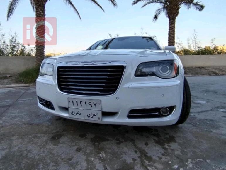 كرايسلر 300